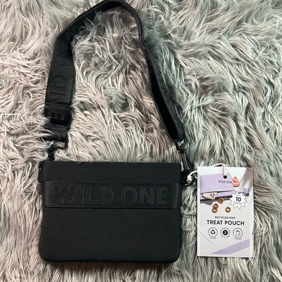 Wild One Pet Carrier with matching Treat Bag NWT (BLK) - Picture 6 of 13